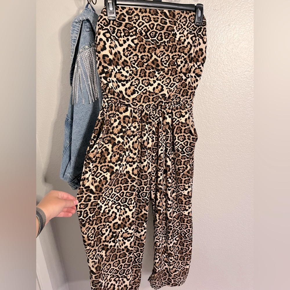Size 1X Mid Length Strapless Jumpsuit Leopard Print with Pockets!